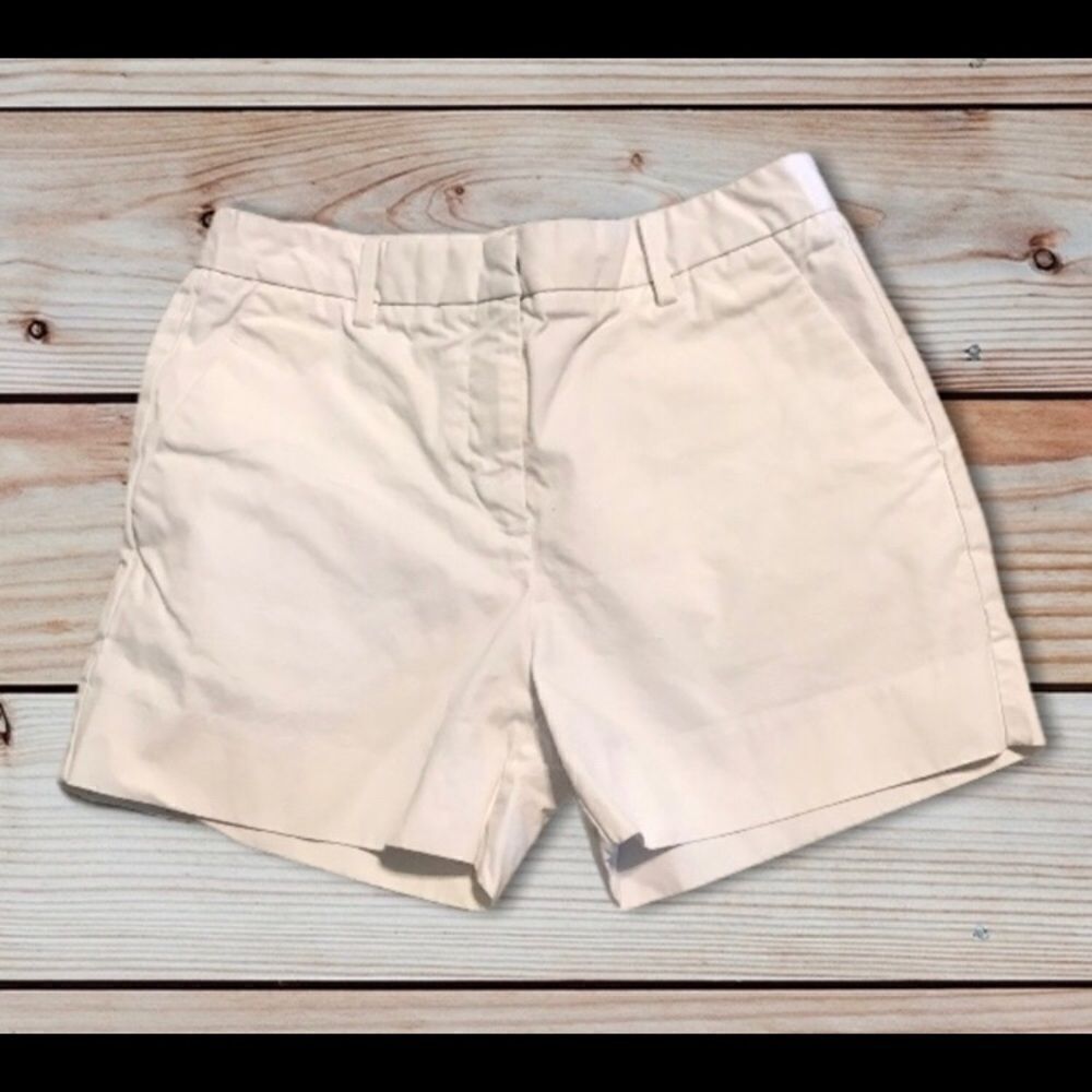 Khakis by Gap Size 0 White Shorts